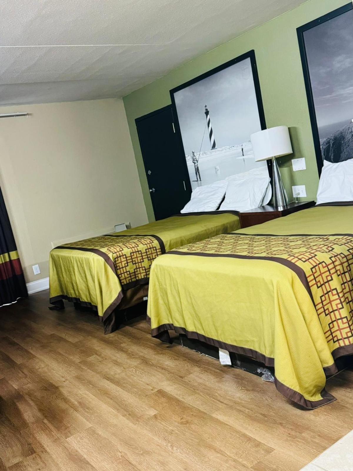 ホテル Super 8 By Wyndham Rocky Mount I-95 Exit 145 バトルボロ エクステリア 写真